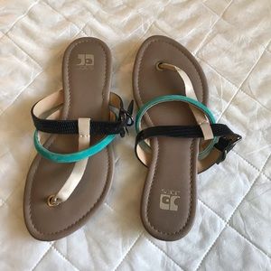 Joe’s jeans flip flop sandals size 6